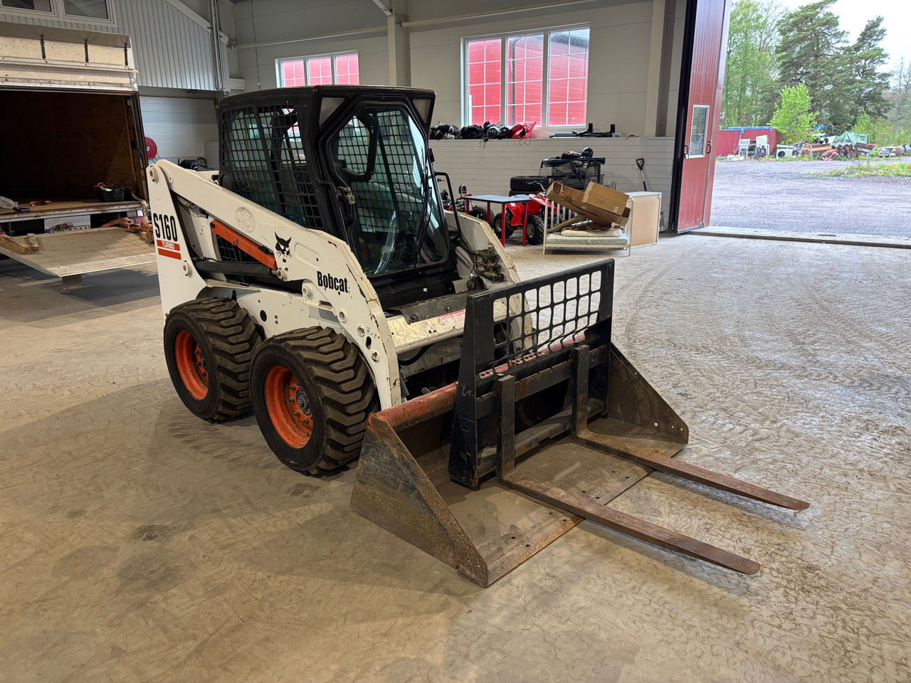 Bobcat S160 - Ελαστιχοφόρος φορτωτής: φωτογραφία 1 Bobcat S160 - Ελαστιχοφόρος φορτωτής: φωτογραφία 1