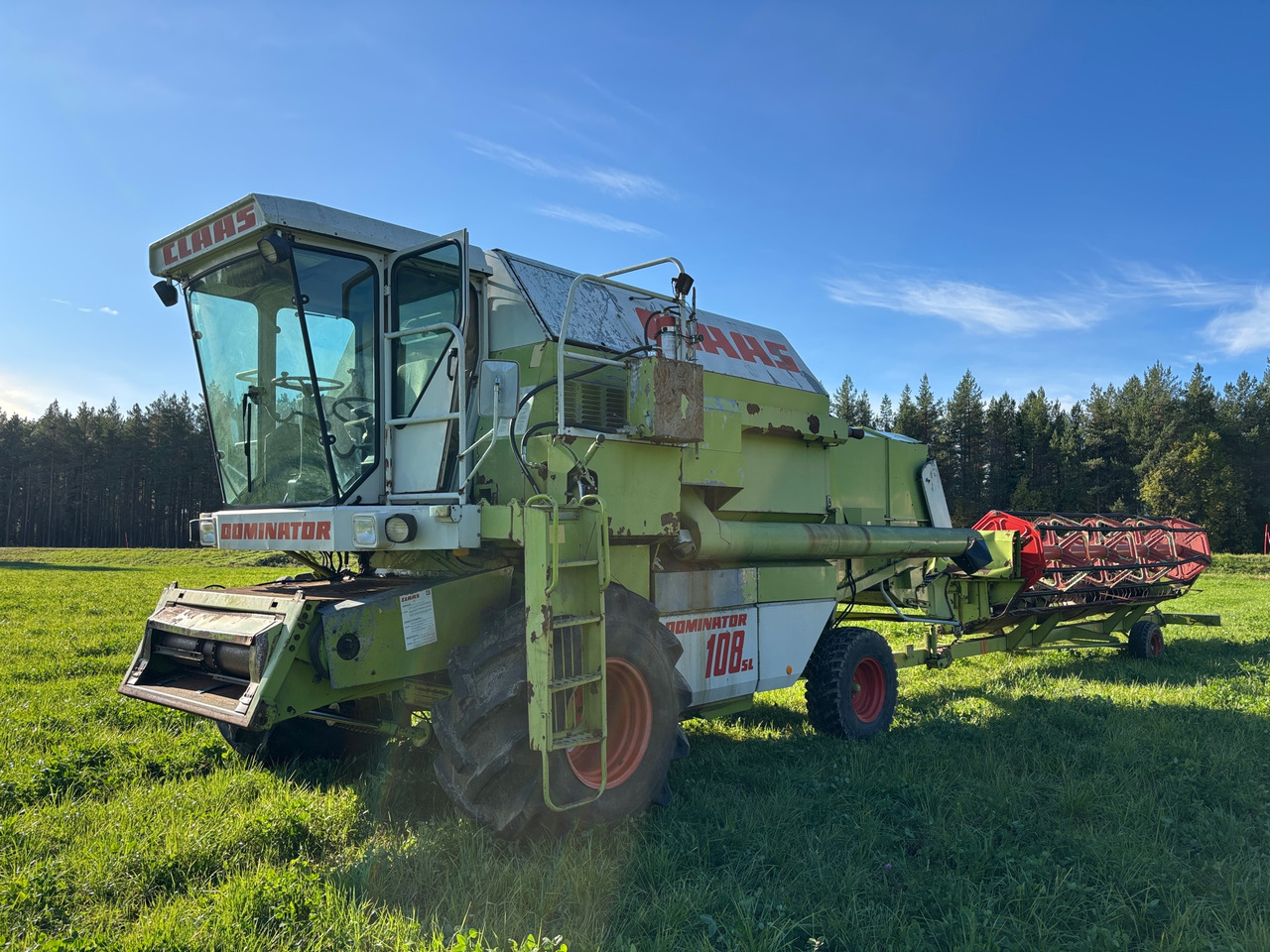 Claas Dominator 108SL - Θεριζοαλωνιστική μηχανή: φωτογραφία 1 Claas Dominator 108SL - Θεριζοαλωνιστική μηχανή: φωτογραφία 1
