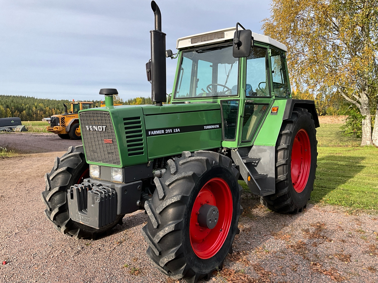 Fendt 311 LSA - Τρακτέρ: φωτογραφία 1 Fendt 311 LSA - Τρακτέρ: φωτογραφία 1