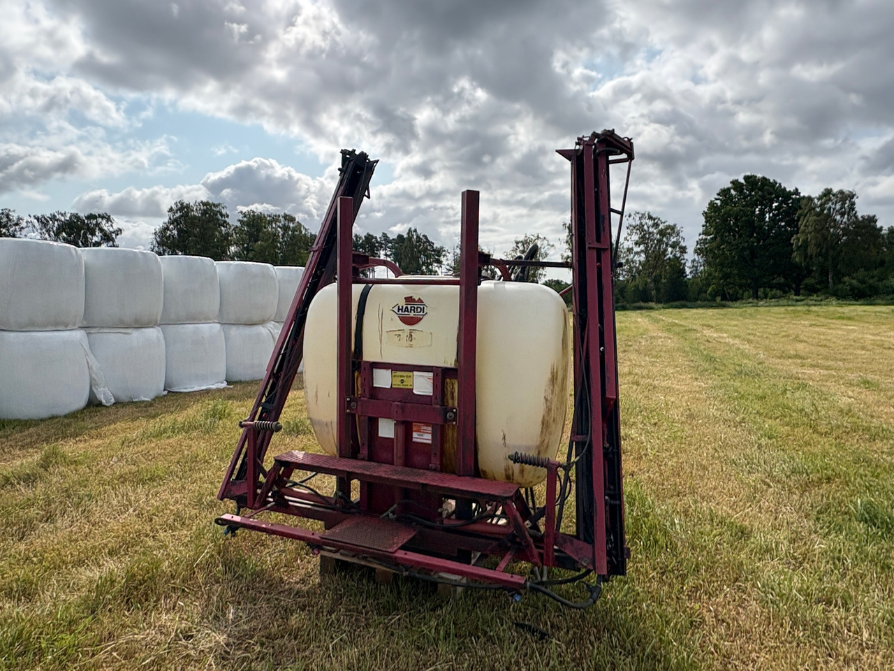 Hardi LY800-12HY - Ψεκαστικό: φωτογραφία 1 Hardi LY800-12HY - Ψεκαστικό: φωτογραφία 1