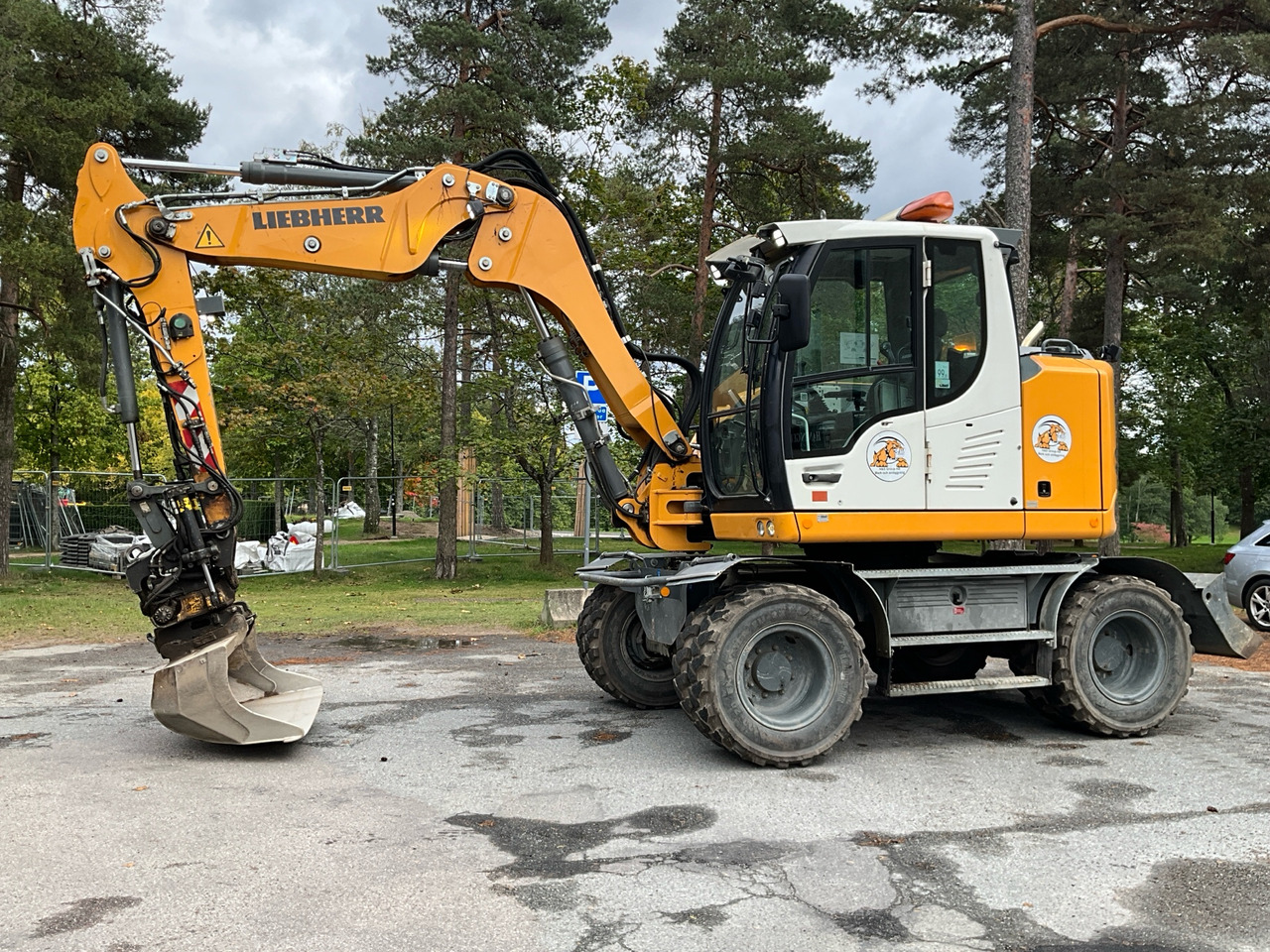 Liebherr A 910 Compact Litronic - Εκσκαφέας: φωτογραφία 1 Liebherr A 910 Compact Litronic - Εκσκαφέας: φωτογραφία 1