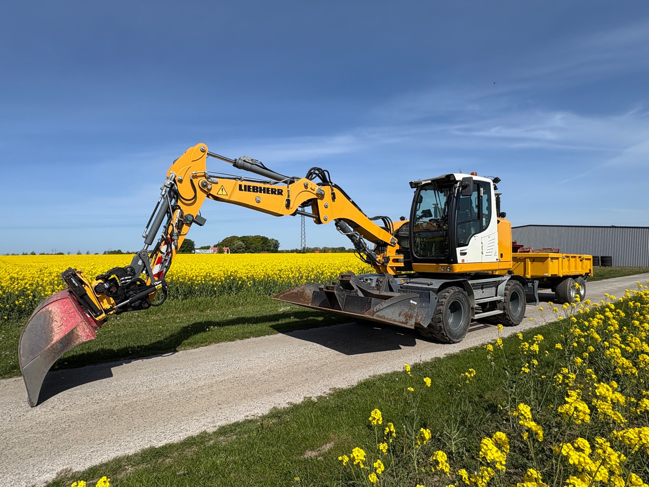 Liebherr A910 Compact - Εκσκαφέας: φωτογραφία 1 Liebherr A910 Compact - Εκσκαφέας: φωτογραφία 1