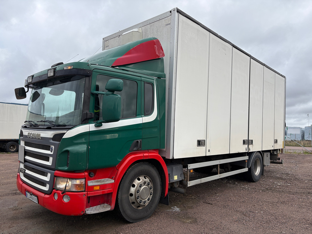 Scania P 230 - Φορτηγό: φωτογραφία 1 Scania P 230 - Φορτηγό: φωτογραφία 1