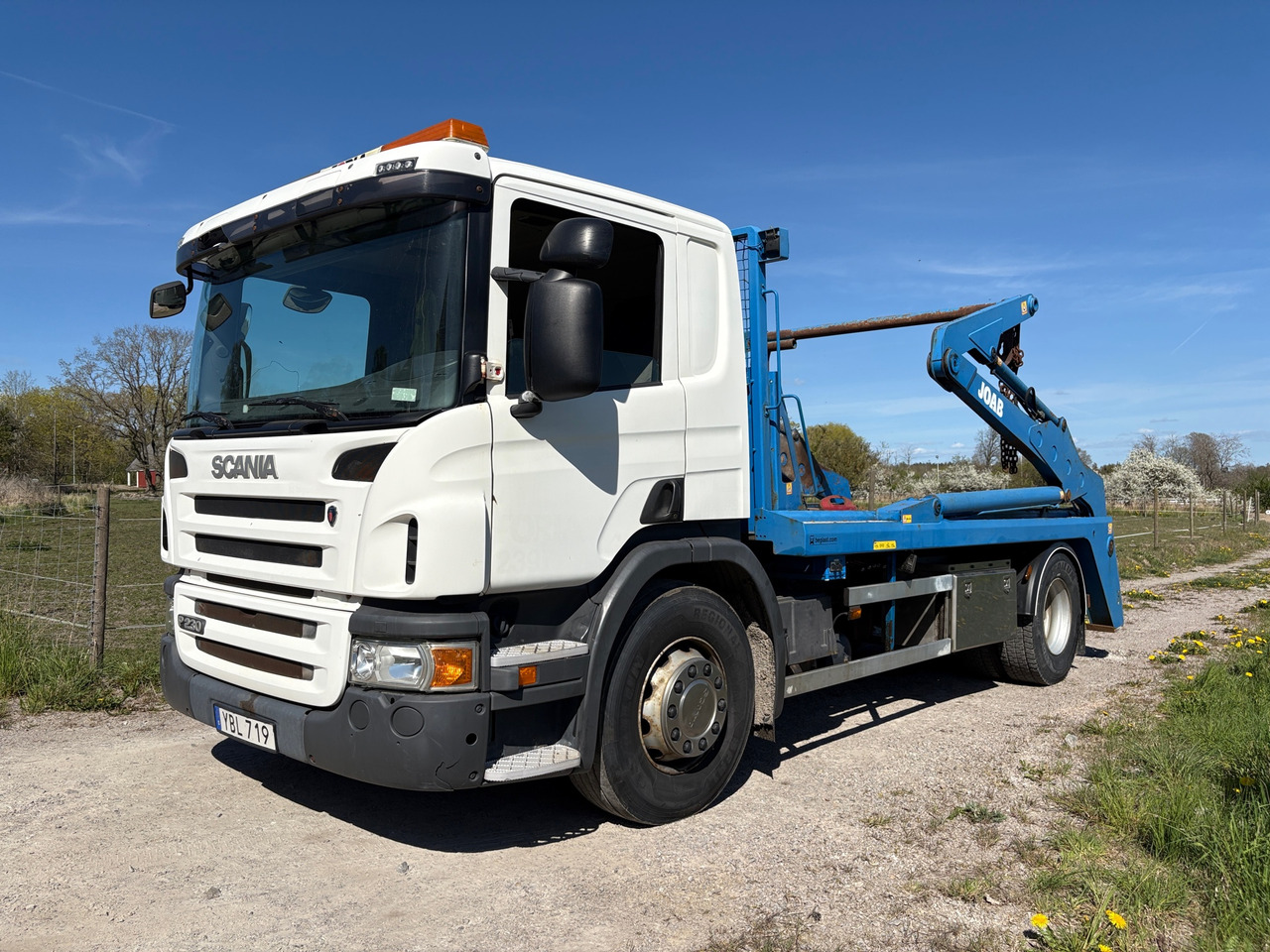 Scania P230 - Φορτηγό: φωτογραφία 1 Scania P230 - Φορτηγό: φωτογραφία 1