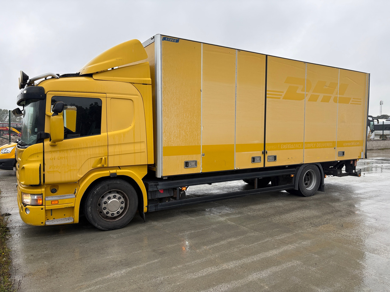 Scania P270 - Φορτηγό κόφα: φωτογραφία 1 Scania P270 - Φορτηγό κόφα: φωτογραφία 1