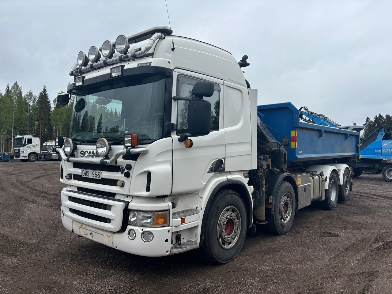 Scania P400 - Φορτηγό με γερανό: φωτογραφία 1 Scania P400 - Φορτηγό με γερανό: φωτογραφία 1