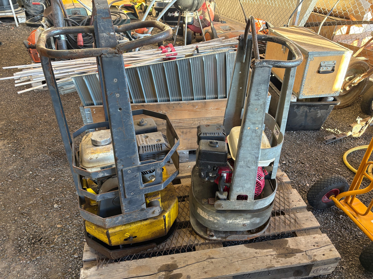 Swepac / Atlas Copco FR85 / SR 18/45 - Δονητική πλάκα: φωτογραφία 1 Swepac / Atlas Copco FR85 / SR 18/45 - Δονητική πλάκα: φωτογραφία 1