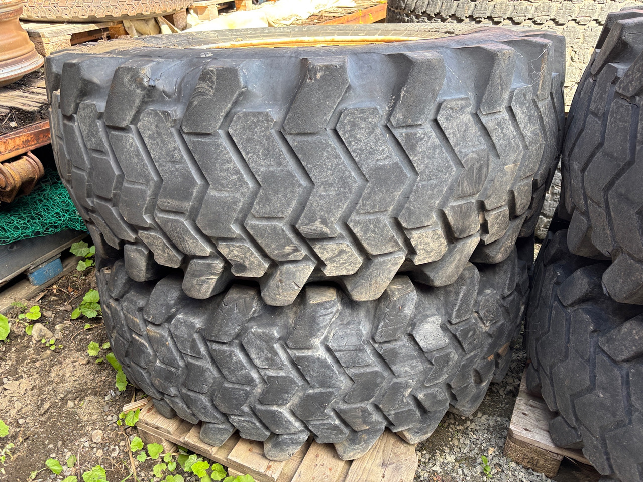 Trelleborg Industrial Tractor 459 - Ελαστικό για Κατασκευή μηχανήματα: φωτογραφία 1 Trelleborg Industrial Tractor 459 - Ελαστικό για Κατασκευή μηχανήματα: φωτογραφία 1