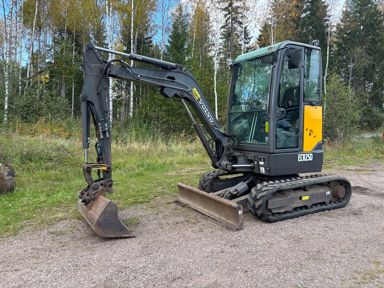 Volvo ECR25D - Εκσκαφέας: φωτογραφία 1 Volvo ECR25D - Εκσκαφέας: φωτογραφία 1