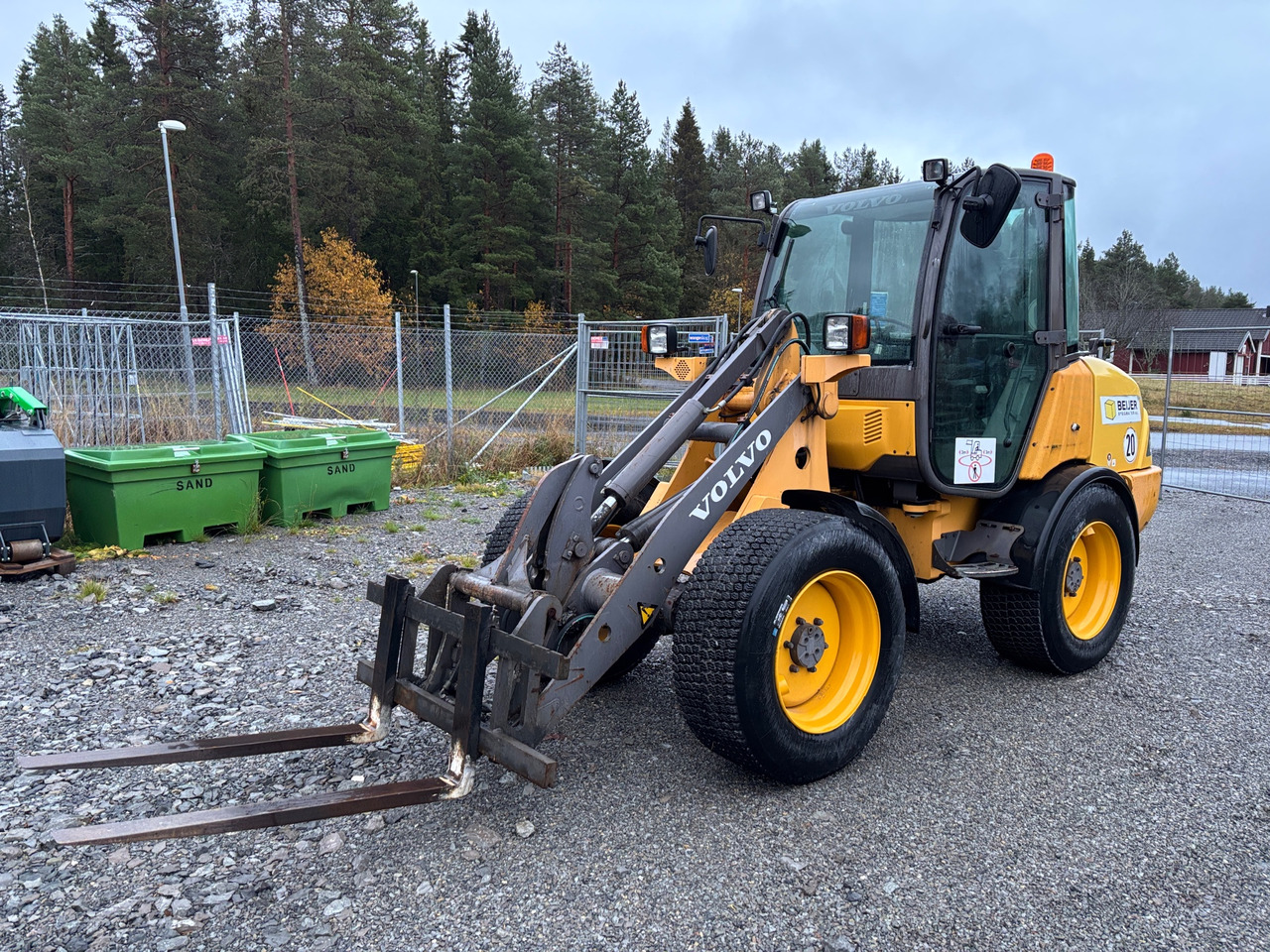 Volvo L25 B-P - Ελαστιχοφόρος φορτωτής: φωτογραφία 1 Volvo L25 B-P - Ελαστιχοφόρος φορτωτής: φωτογραφία 1