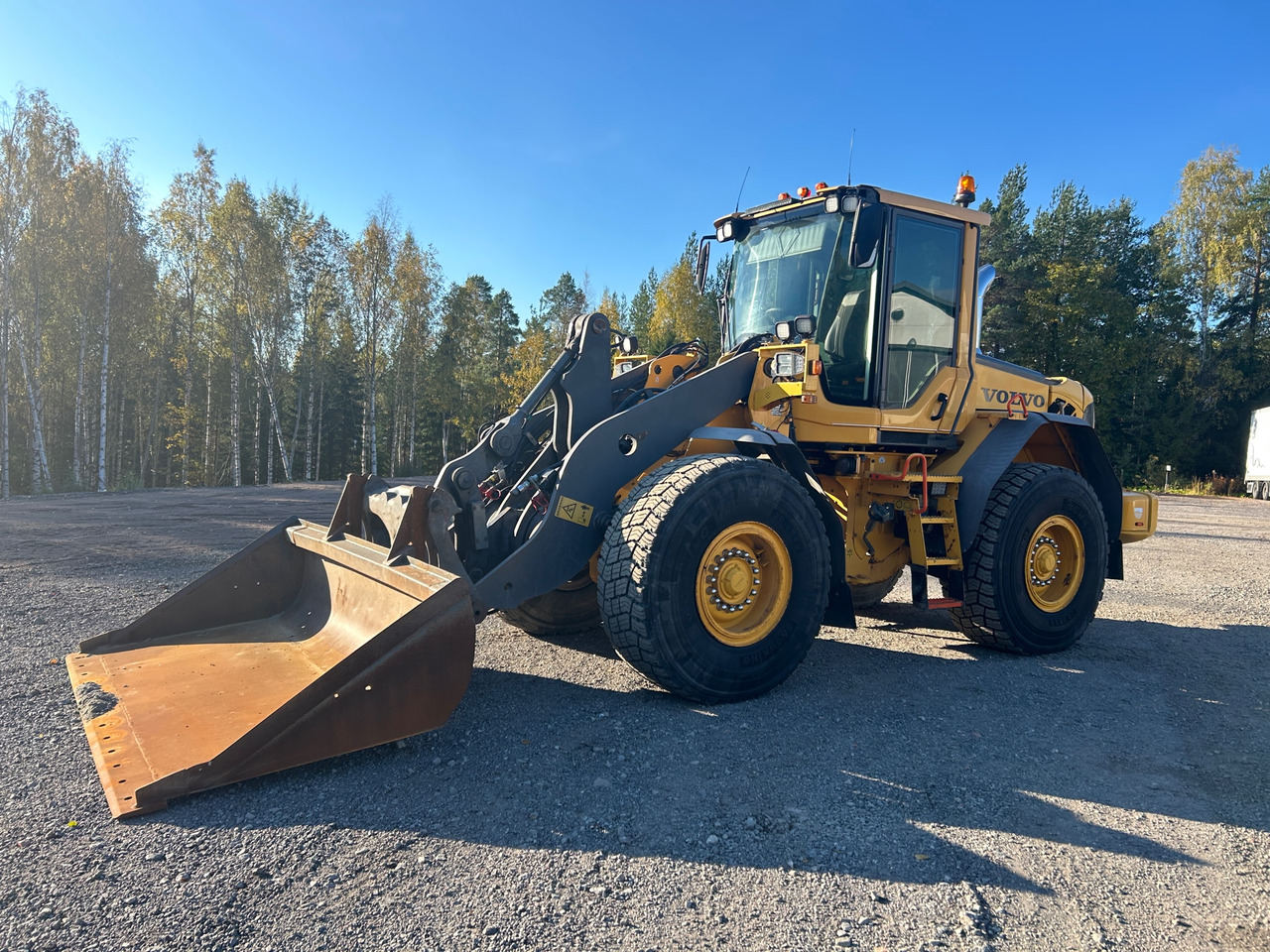 Volvo L70F - Ελαστιχοφόρος φορτωτής: φωτογραφία 1 Volvo L70F - Ελαστιχοφόρος φορτωτής: φωτογραφία 1