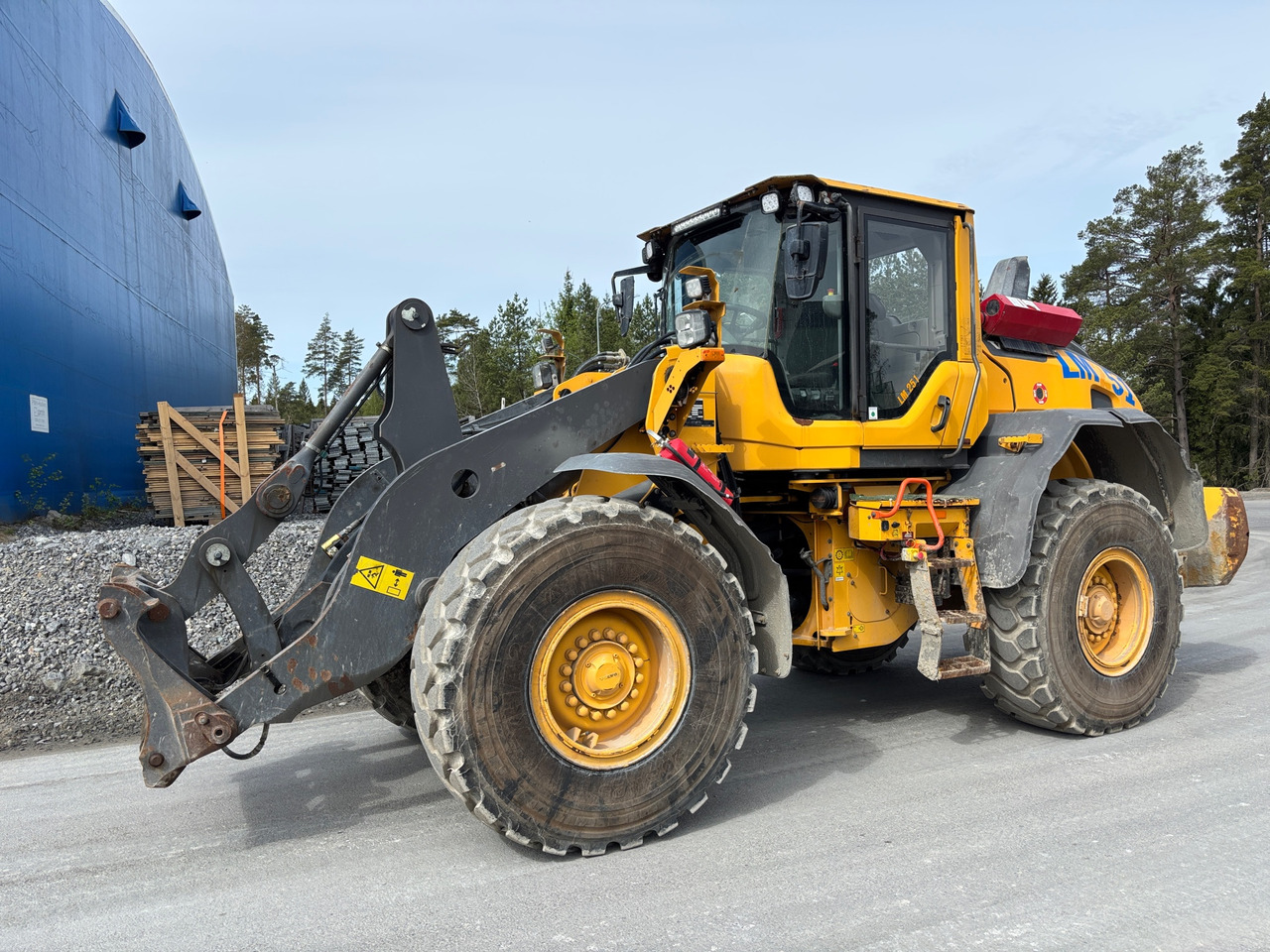 Volvo L90H - Ελαστιχοφόρος φορτωτής: φωτογραφία 1 Volvo L90H - Ελαστιχοφόρος φορτωτής: φωτογραφία 1