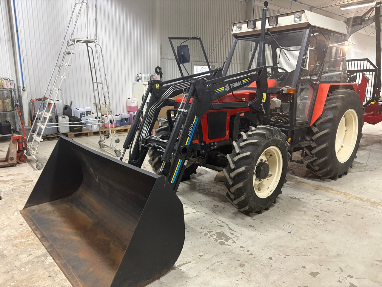 Zetor 4340 - Τρακτέρ: φωτογραφία 1 Zetor 4340 - Τρακτέρ: φωτογραφία 1