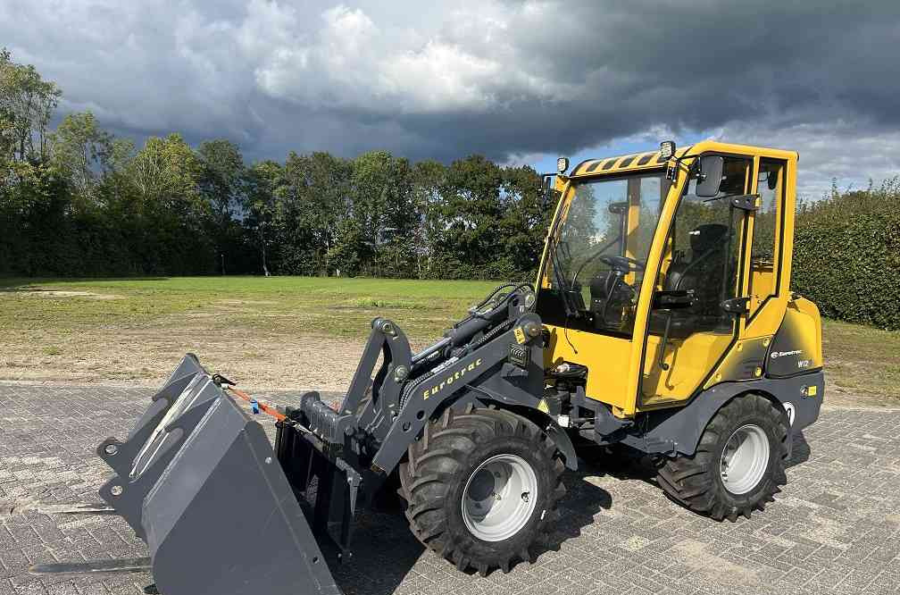 Eurotrac W12 S, cabine, verwarming, bak vorken ex demo! - Ελαστιχοφόρος φορτωτής: φωτογραφία 1 Eurotrac W12 S, cabine, verwarming, bak vorken ex demo! - Ελαστιχοφόρος φορτωτής: φωτογραφία 1