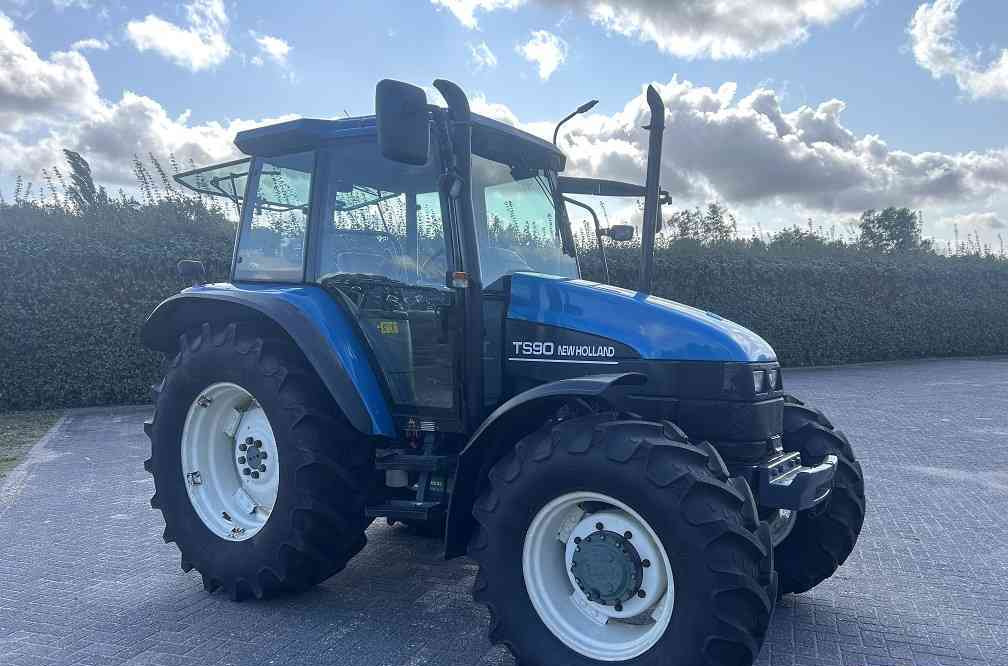 New Holland ts 90 sle - Τρακτέρ: φωτογραφία 5 New Holland ts 90 sle - Τρακτέρ: φωτογραφία 5