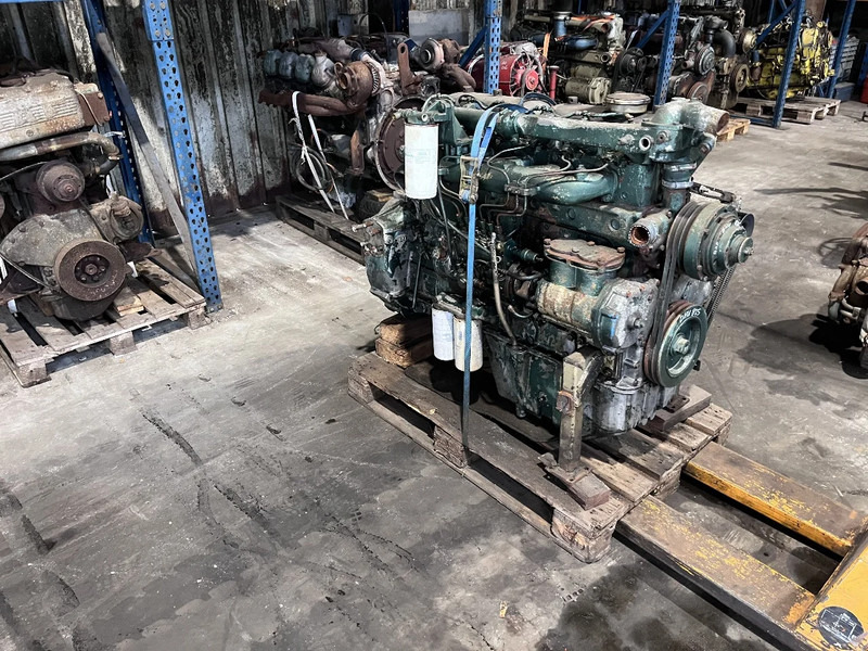 DAF DHU 825 meerdere op voorraad - Κινητήρας για Φορτηγό: φωτογραφία 1 DAF DHU 825 meerdere op voorraad - Κινητήρας για Φορτηγό: φωτογραφία 1