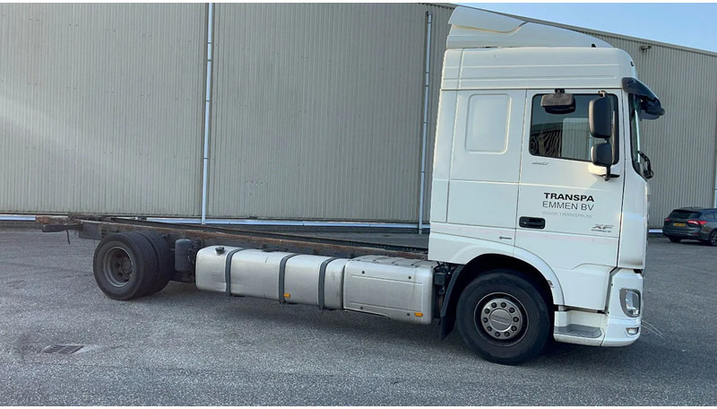 DAF XF 440 Daf XF106 Chassis cabine clean euro6 - Φορτηγό σασί: φωτογραφία 4 DAF XF 440 Daf XF106 Chassis cabine clean euro6 - Φορτηγό σασί: φωτογραφία 4