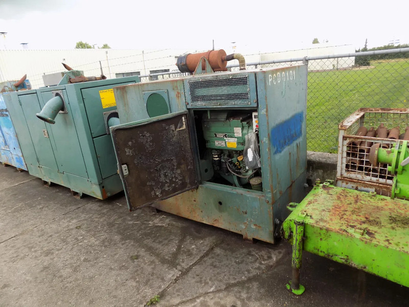 Eekels pompset Deutz 1011 met varisco pomp - Αντλία νερού: φωτογραφία 1 Eekels pompset Deutz 1011 met varisco pomp - Αντλία νερού: φωτογραφία 1