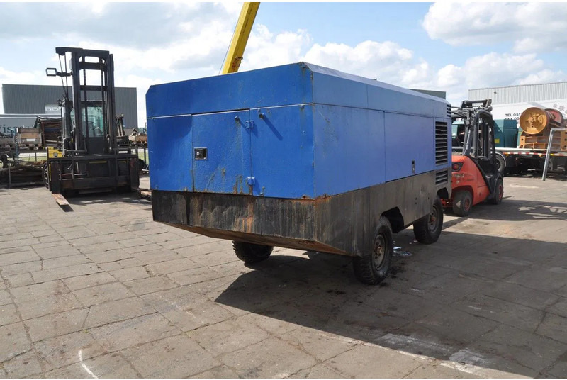 Ingersoll Rand Compressor 9270 of 9/270 Cummins ISL - Μηχάνημα διάτρησης: φωτογραφία 5 Ingersoll Rand Compressor 9270 of 9/270 Cummins ISL - Μηχάνημα διάτρησης: φωτογραφία 5