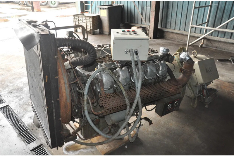 MAN D2530 ME AEG 190 Kva - Βιομηχανική γεννήτρια: φωτογραφία 3 MAN D2530 ME AEG 190 Kva - Βιομηχανική γεννήτρια: φωτογραφία 3
