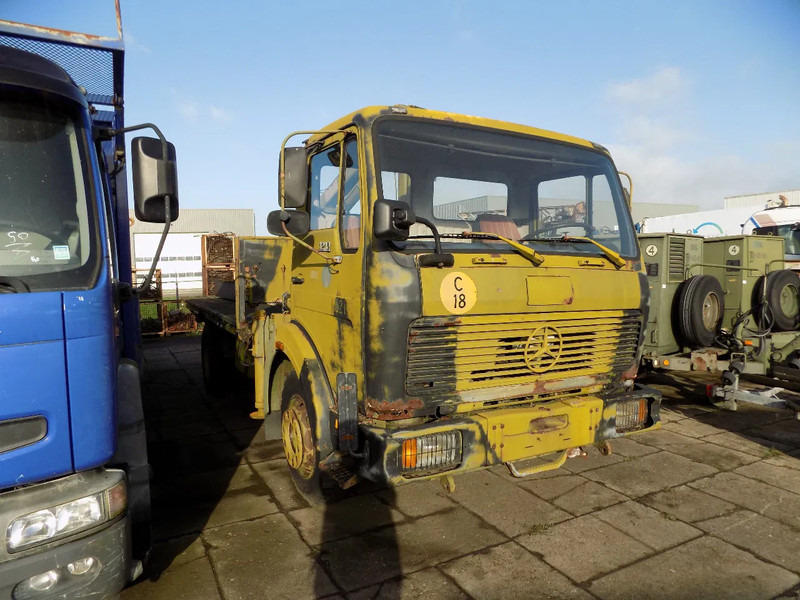 Mercedes-Benz 1213 - Φορτηγό με γερανό: φωτογραφία 4 Mercedes-Benz 1213 - Φορτηγό με γερανό: φωτογραφία 4