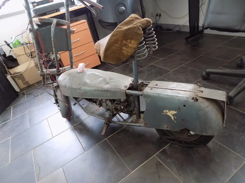 Airborn paramotor ww.2 airborne motorfiets opklapbaar luchtlanding para - Μοτοσικλέτα: φωτογραφία 5 Airborn paramotor ww.2 airborne motorfiets opklapbaar luchtlanding para - Μοτοσικλέτα: φωτογραφία 5