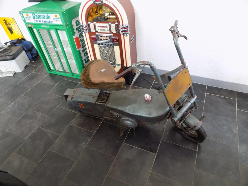 Airborn paramotor ww.2 airborne motorfiets opklapbaar luchtlanding para - Μοτοσικλέτα: φωτογραφία 3 Airborn paramotor ww.2 airborne motorfiets opklapbaar luchtlanding para - Μοτοσικλέτα: φωτογραφία 3