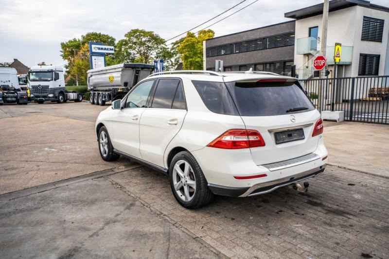 Mercedes-Benz ML 250 CDI - Λιμουζίνα/ Sedan: φωτογραφία 5 Mercedes-Benz ML 250 CDI - Λιμουζίνα/ Sedan: φωτογραφία 5
