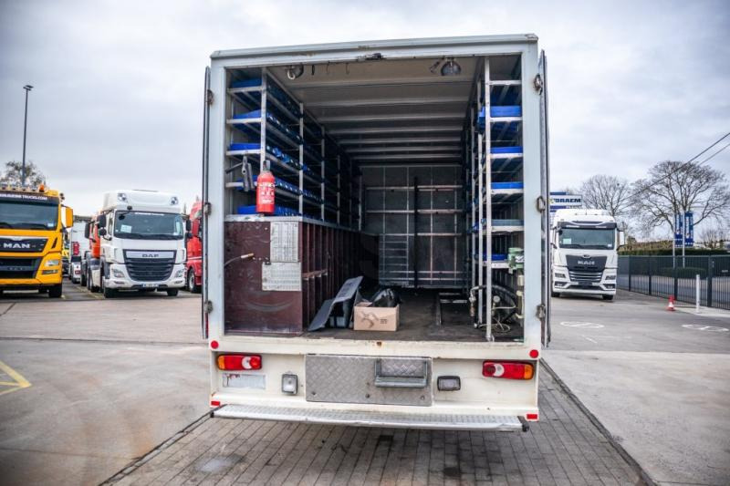 Renault MIDLUM 180 DCI (8.5t) - Φορτηγό κόφα: φωτογραφία 5 Renault MIDLUM 180 DCI (8.5t) - Φορτηγό κόφα: φωτογραφία 5