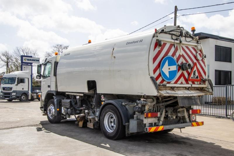 Volvo FM 340 - BUCHER SCHÖRLING 8000 - Σάρωθρο δρόμων: φωτογραφία 5 Volvo FM 340 - BUCHER SCHÖRLING 8000 - Σάρωθρο δρόμων: φωτογραφία 5