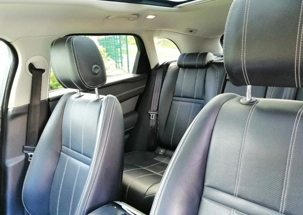 SUV Land Rover Range Rover Velar 3.0 Si6 R-Dynamic: φωτογραφία 16