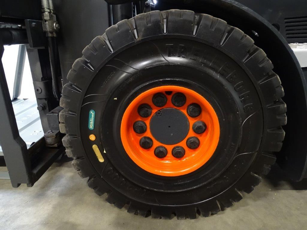 Linde E30-01 - TRIPLEX - Ηλεκτροκίνητο περονοφόρο: φωτογραφία 5 Linde E30-01 - TRIPLEX - Ηλεκτροκίνητο περονοφόρο: φωτογραφία 5