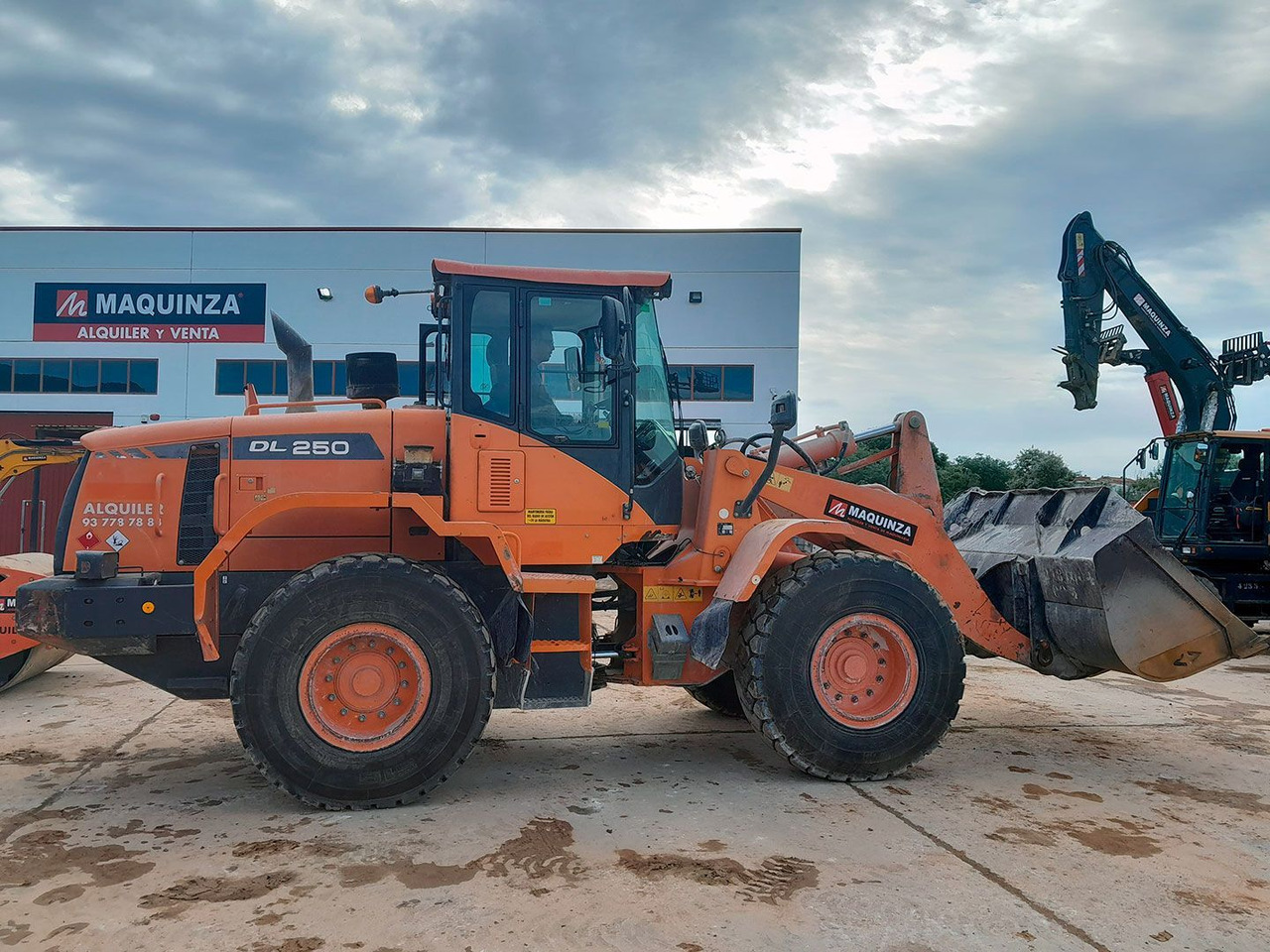 DOOSAN DL250-3 - Ελαστιχοφόρος φορτωτής: φωτογραφία 5 DOOSAN DL250-3 - Ελαστιχοφόρος φορτωτής: φωτογραφία 5