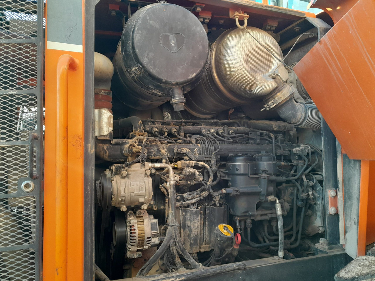 Ελαστιχοφόρος φορτωτής DOOSAN DL300 L/AUX: φωτογραφία 16