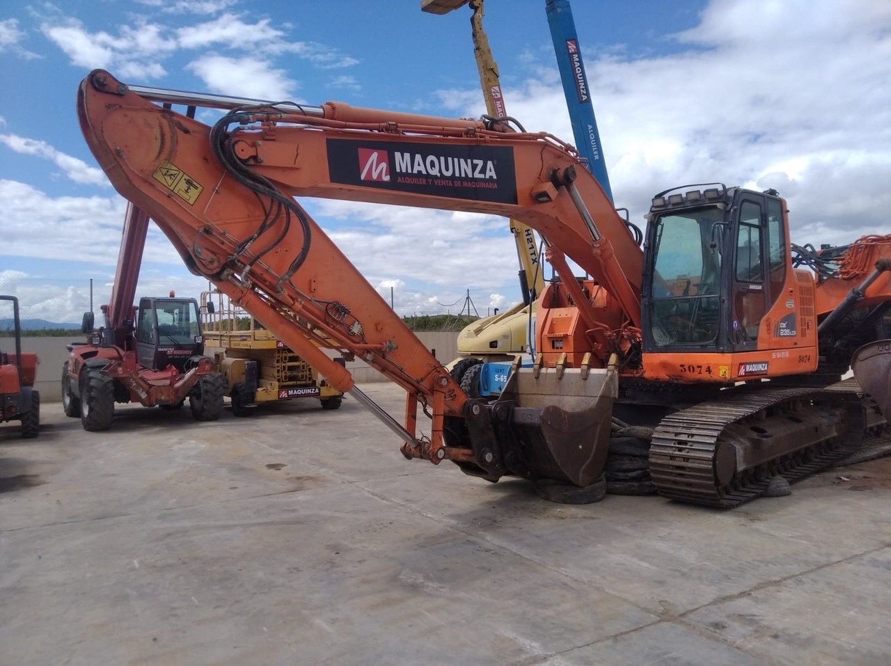 DOOSAN DX235LCR - Ερπυστριοφόρος εκσκαφέας: φωτογραφία 1 DOOSAN DX235LCR - Ερπυστριοφόρος εκσκαφέας: φωτογραφία 1
