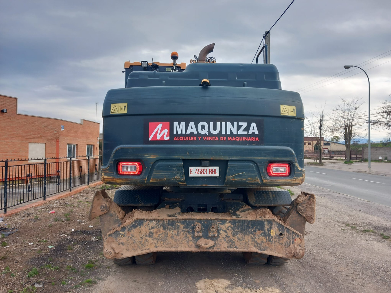 HYUNDAI HW180 - Τροχοφόρος εκσκαφέας: φωτογραφία 4 HYUNDAI HW180 - Τροχοφόρος εκσκαφέας: φωτογραφία 4