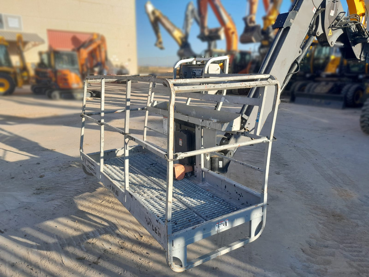 Καλαθοφόρο ανυψωτικό MANITOU 280TJ: φωτογραφία 10
