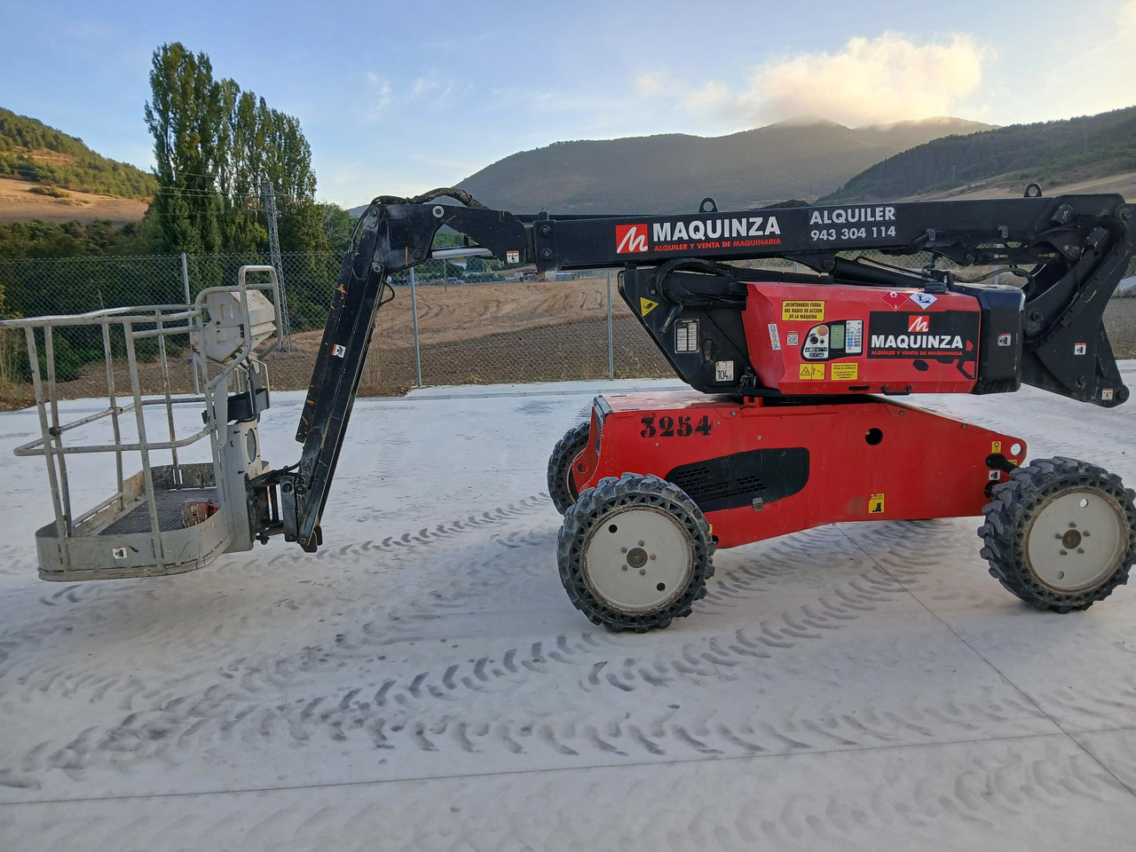 MANITOU MAN GO 12 - Καλαθοφόρο ανυψωτικό: φωτογραφία 1 MANITOU MAN GO 12 - Καλαθοφόρο ανυψωτικό: φωτογραφία 1