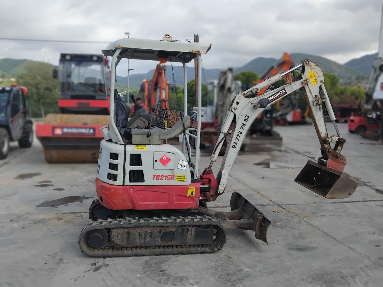 TAKEUCHI TB215R EASY - Μίνι εκσκαφέας: φωτογραφία 2 TAKEUCHI TB215R EASY - Μίνι εκσκαφέας: φωτογραφία 2