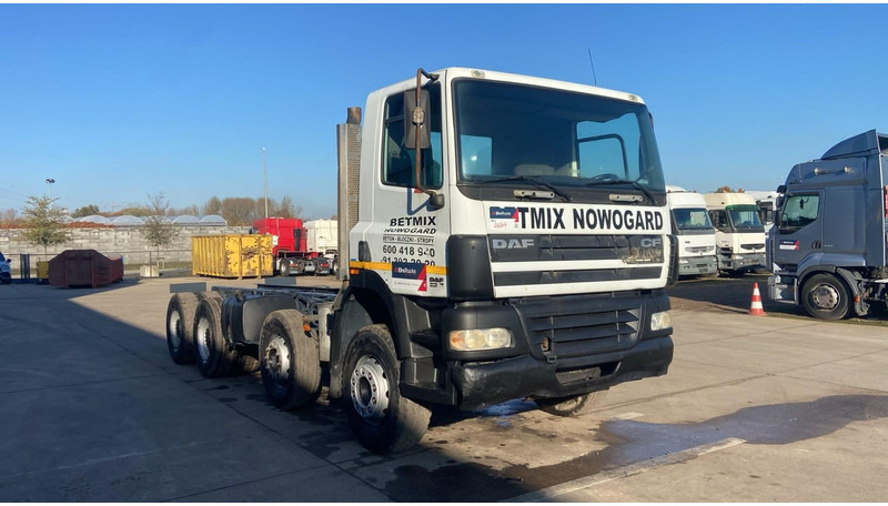 DAF CF 85.380 (EURO 3 / MANUAL GEARBOX / BOITE MANUELLE / BIG HUB / GRAND PONT / LAMES) - Φορτηγό σασί: φωτογραφία 3 DAF CF 85.380 (EURO 3 / MANUAL GEARBOX / BOITE MANUELLE / BIG HUB / GRAND PONT / LAMES) - Φορτηγό σασί: φωτογραφία 3