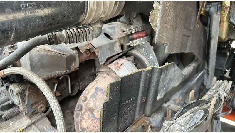 Τράκτορας DAF CF 85.410 (BOITE MANUELLE / MANUAL GEARBOX): φωτογραφία 19