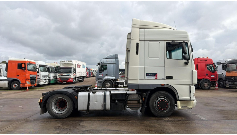 DAF XF 105.410 (BOITE MANUELLE / MANUAL GEARBOX) - Τράκτορας: φωτογραφία 3 DAF XF 105.410 (BOITE MANUELLE / MANUAL GEARBOX) - Τράκτορας: φωτογραφία 3