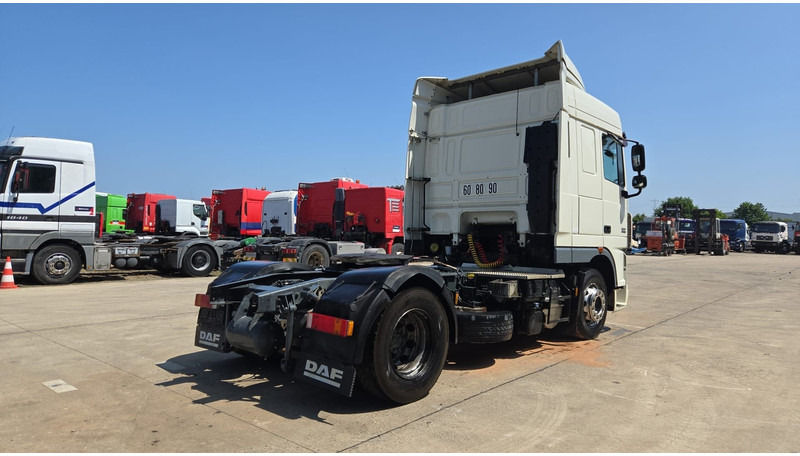 DAF XF 105.460 (BOITE MANUELLE / MANUAL GEARBOX / PROPRE) - Τράκτορας: φωτογραφία 5 DAF XF 105.460 (BOITE MANUELLE / MANUAL GEARBOX / PROPRE) - Τράκτορας: φωτογραφία 5