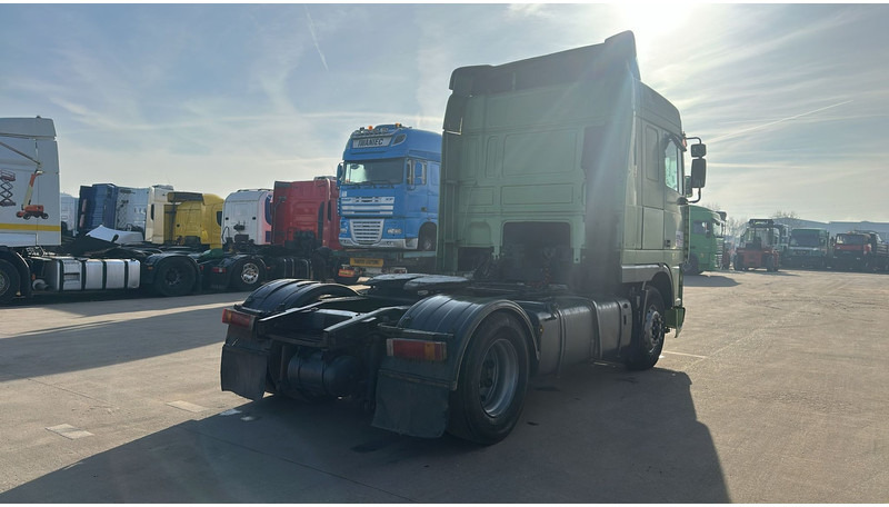 DAF XF 95.430 (EURO 2 / MANUAL PUMP / POMPE MANUELLE / BOITE MANUELLE) - Τράκτορας: φωτογραφία 5 DAF XF 95.430 (EURO 2 / MANUAL PUMP / POMPE MANUELLE / BOITE MANUELLE) - Τράκτορας: φωτογραφία 5