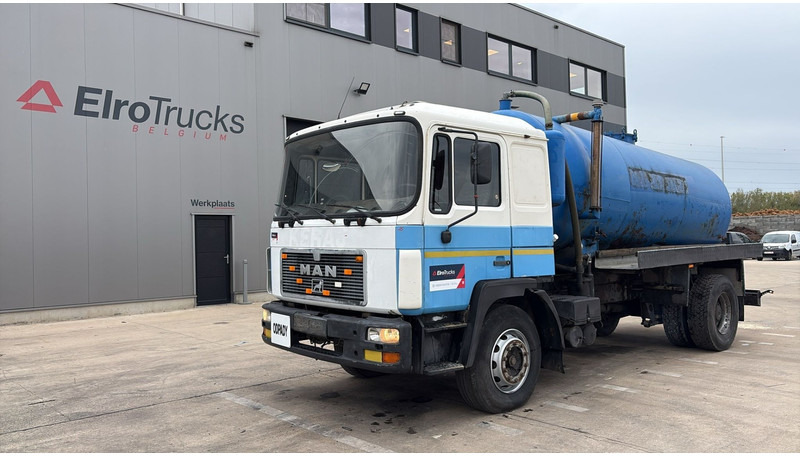 MAN 18.232 (MANUAL PUMP / POMPE MANUELLE / 11.000L) - Όχημα εκκένωσης βόθρων: φωτογραφία 1 MAN 18.232 (MANUAL PUMP / POMPE MANUELLE / 11.000L) - Όχημα εκκένωσης βόθρων: φωτογραφία 1