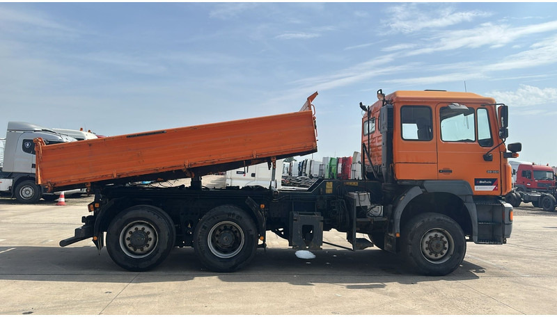 MAN 28.364 (4X4 + LIFT AXLE / 6 CYLINDERS / GOOD CONDITION / FRONT STEEL / MANUAL GEARBOX) - Φορτηγό ανατρεπόμενο: φωτογραφία 3 MAN 28.364 (4X4 + LIFT AXLE / 6 CYLINDERS / GOOD CONDITION / FRONT STEEL / MANUAL GEARBOX) - Φορτηγό ανατρεπόμενο: φωτογραφία 3