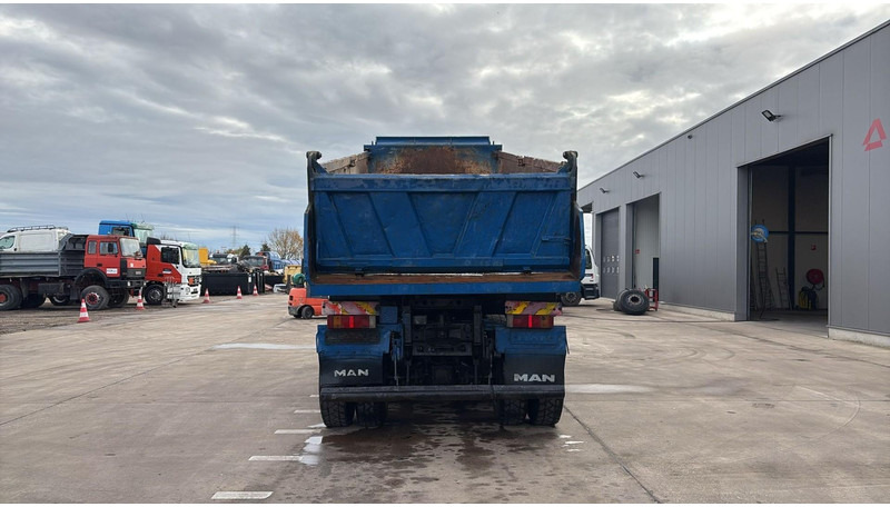 MAN 35.414 (6 CYLINDER / 8X6 / BIG AXLES / STEEL SUSP. / LAMES / GRAND PONT) - Φορτηγό ανατρεπόμενο: φωτογραφία 5 MAN 35.414 (6 CYLINDER / 8X6 / BIG AXLES / STEEL SUSP. / LAMES / GRAND PONT) - Φορτηγό ανατρεπόμενο: φωτογραφία 5