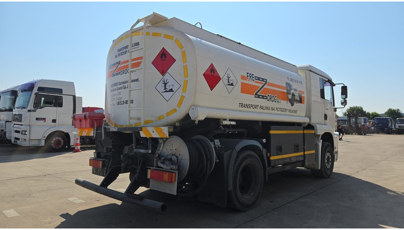 MAN TGA 18.460 (14.140L / MANUAL PUMP / MANUAL GEARBOX / TOP CONDITON / BOITE & POMPE MANUELLE) - Φορτηγό βυτιοφόρο: φωτογραφία 4 MAN TGA 18.460 (14.140L / MANUAL PUMP / MANUAL GEARBOX / TOP CONDITON / BOITE & POMPE MANUELLE) - Φορτηγό βυτιοφόρο: φωτογραφία 4