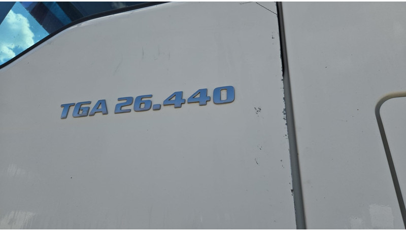 Φορτηγό σασί MAN TGA 26.440 (MANUAL GEARBOX / FRONT STEEL / 6X2 / BOITE MANUELLE / DEVANT LAMES): φωτογραφία 13