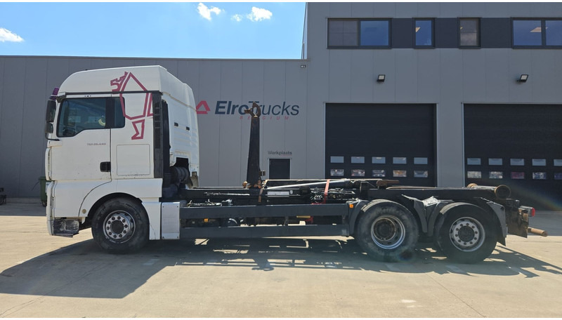 Φορτηγό σασί MAN TGA 26.440 (MANUAL GEARBOX / FRONT STEEL / 6X2 / BOITE MANUELLE / DEVANT LAMES): φωτογραφία 9